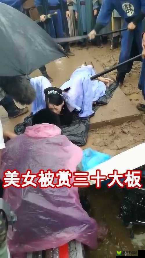 女人退了裙子重打三十大板：背后原因令人深思