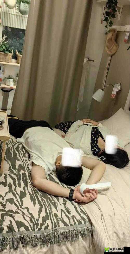 男女一起努力做豆浆不盖被子：太奇怪了