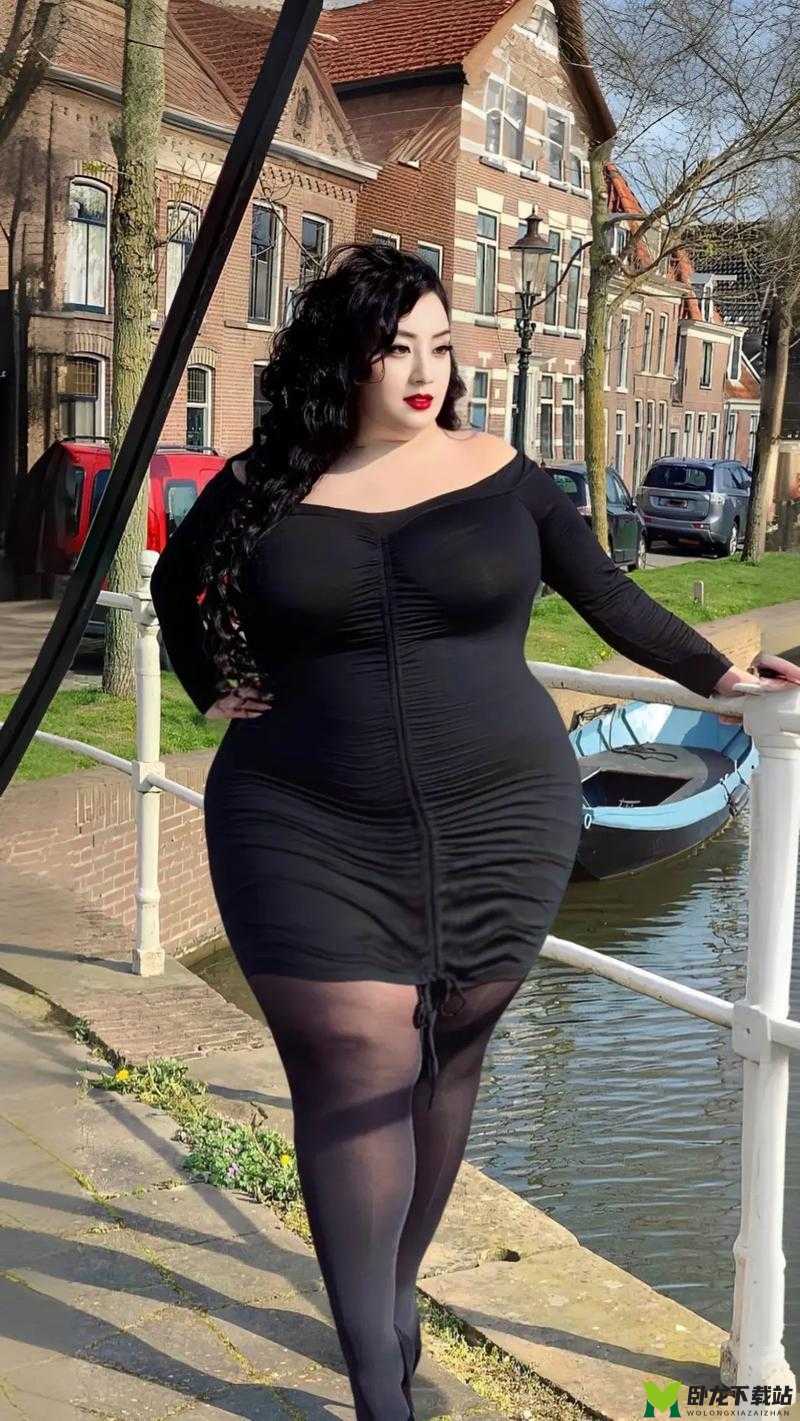 亚洲熟妇久久精品 BBWBBw 精彩呈现